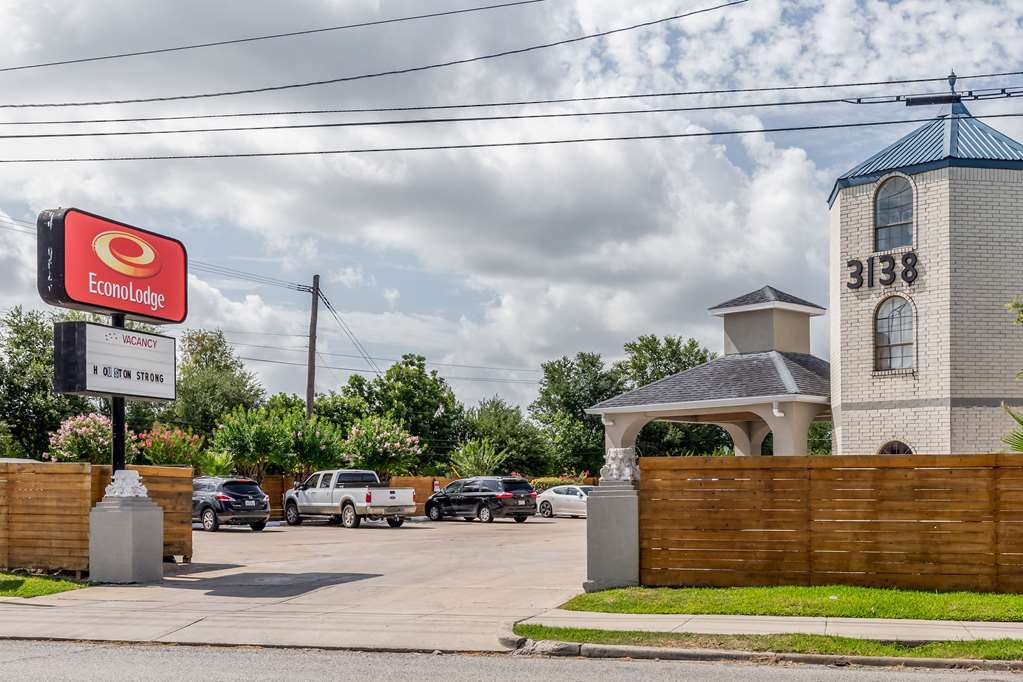 Summit Inn - Houston Medical Center - Nrg Park Exterior photo